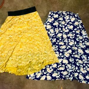BUNDLE OF 2 MIDI SKIRTS